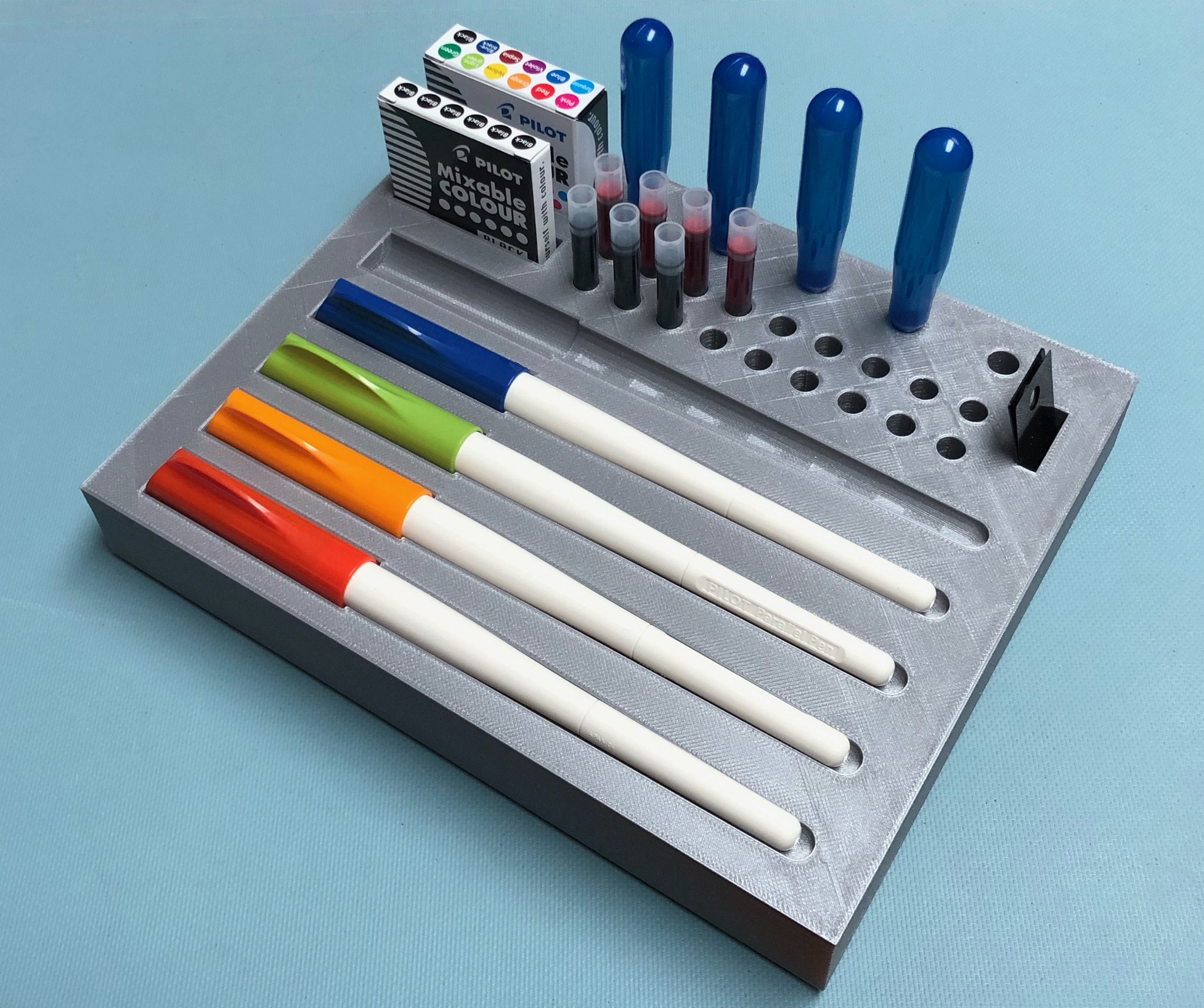 Pilot Parallel Pen Storage with Pens